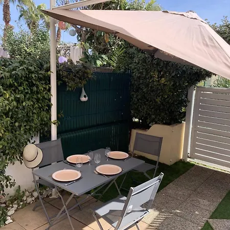Securisee Avec Piscine, T2 Duplex, Parking Prive, Climatisation Apartment