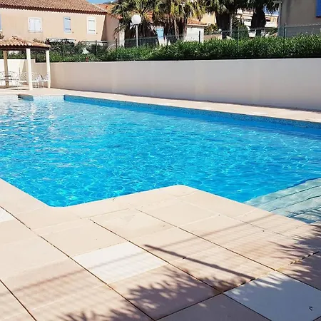 Securisee Avec Piscine, T2 Duplex, Parking Prive, Climatisation 滨海拉塞讷