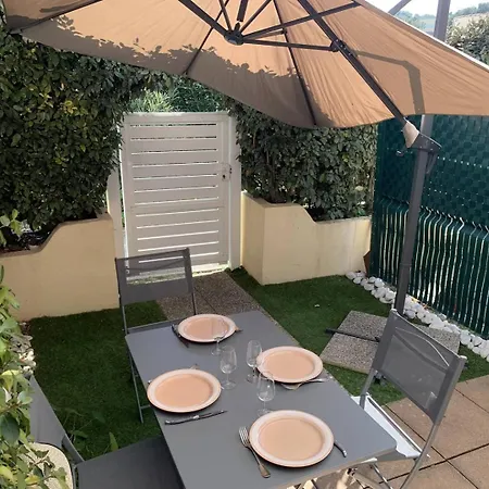 Securisee Avec Piscine, T2 Duplex, Parking Prive, Climatisation 公寓